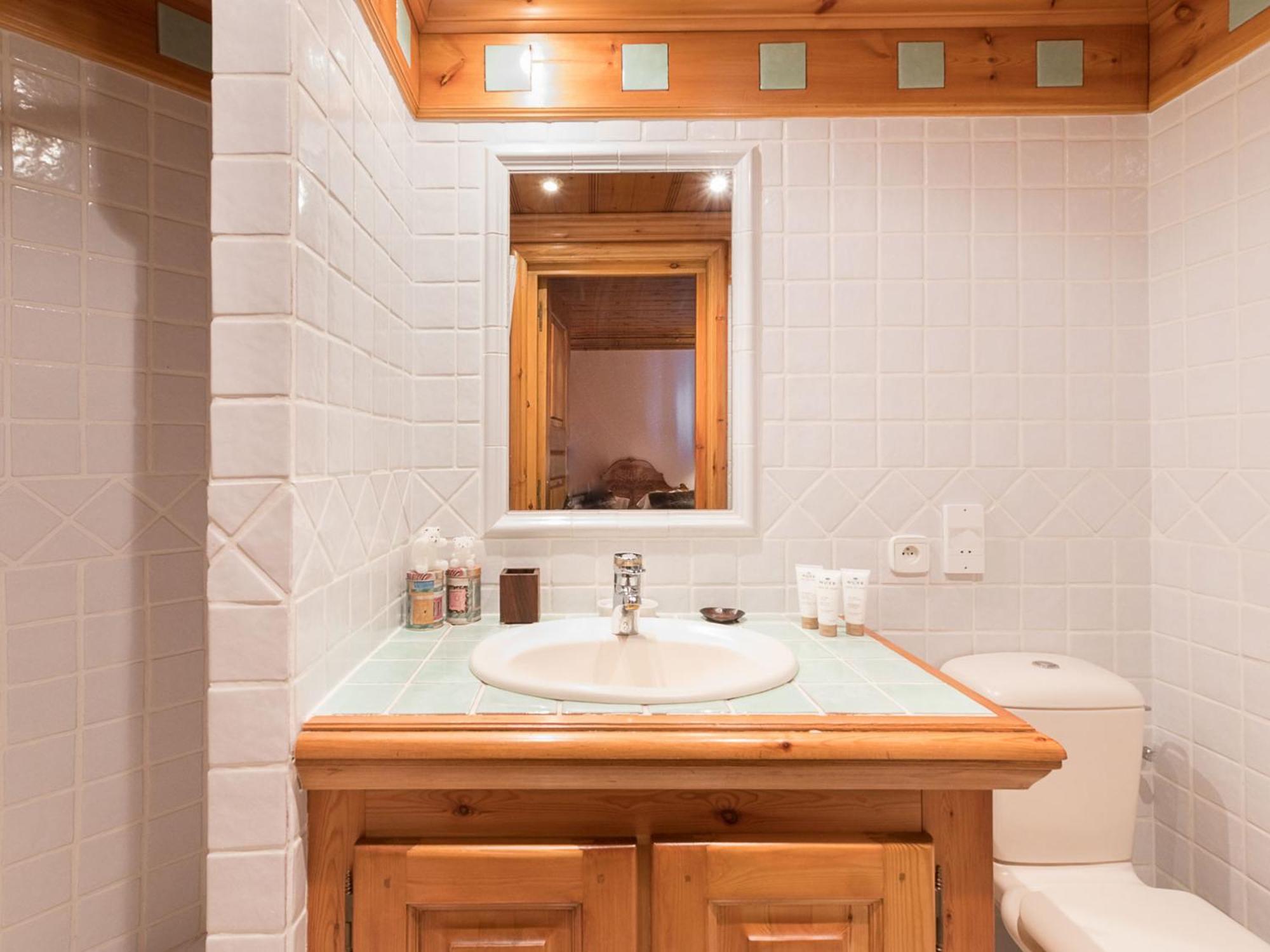 1850 - Skis Aux Pieds Avec Spa, Cheminee Et Piscine, 3 - Fr-1-564-115 Apartment Courchevel